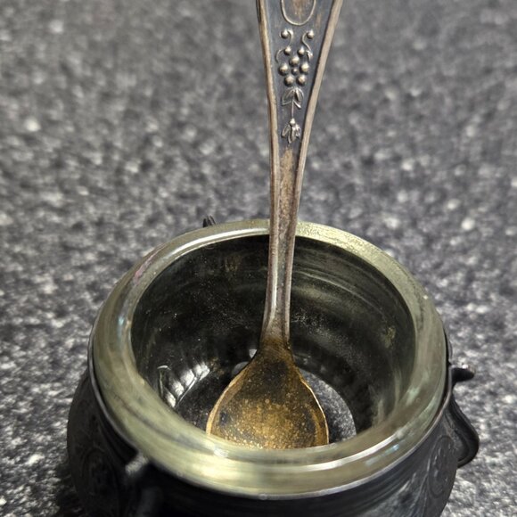 Vintage Russian Silver salt Cellar with insert and spoon - Picture 6 of 7